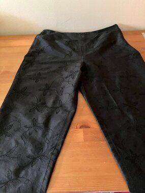 EVELYN & ARTHUR Pull-on pants Embroidered Black Silk Zipper on the side Size 10